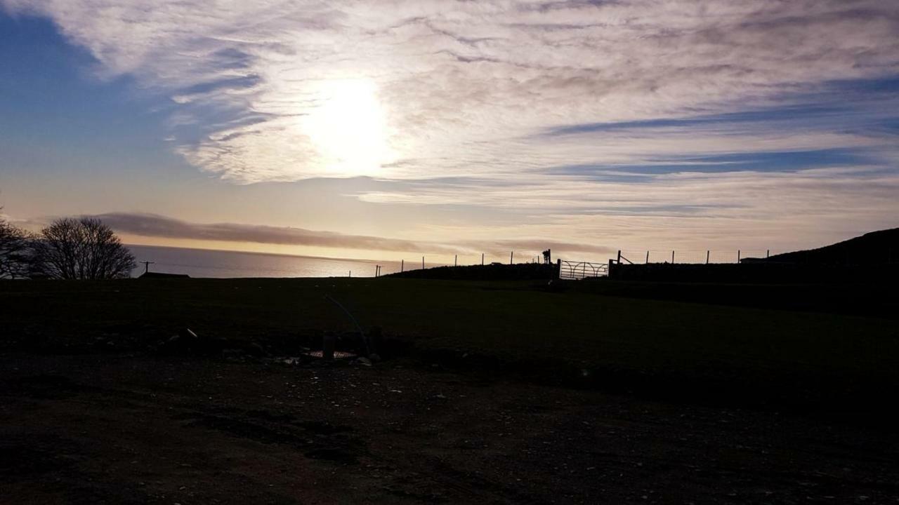 Stunning Views At Ballagh Cottage Newcastle Newcastle  Exterior foto
